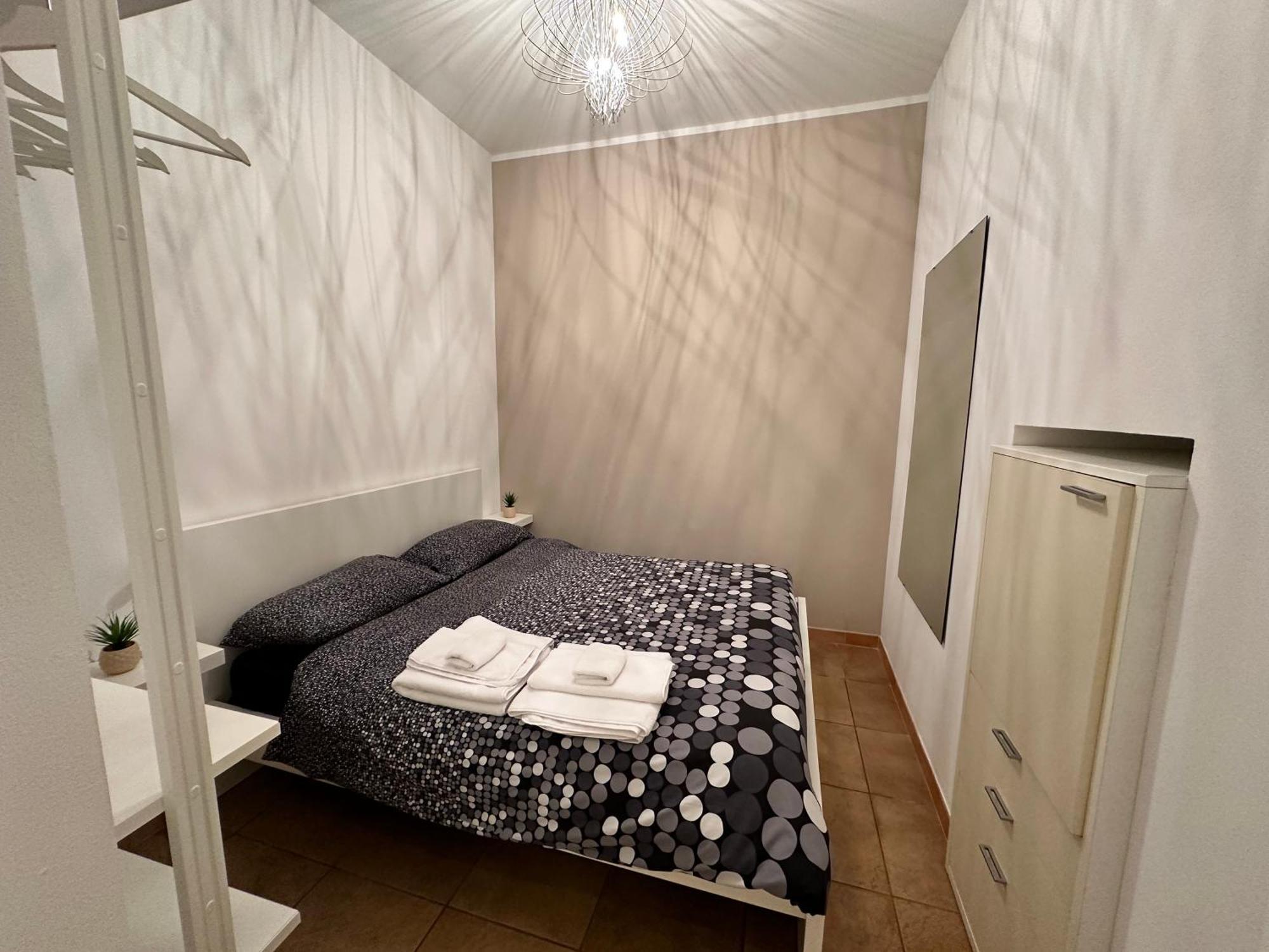 Particular Apartment In Сан-Бенедетто-дель-Тронто Экстерьер фото